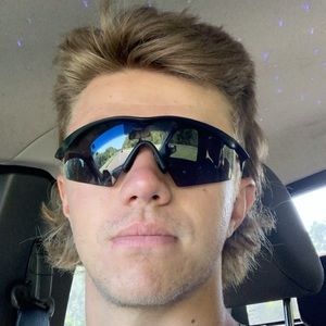 Meet your Posher, Cody